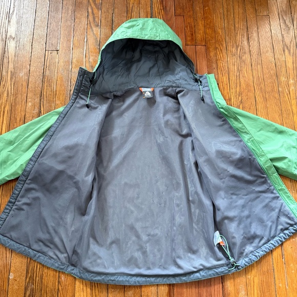 Nike ACG Rain Jacket - Picture 5 of 15